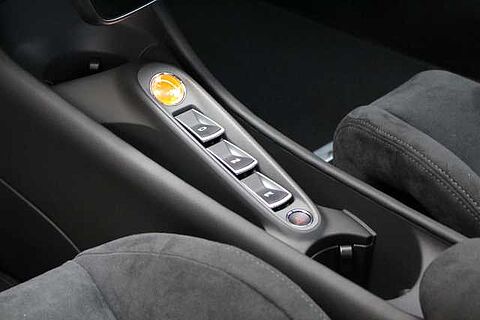 mclaren-vehicle-image