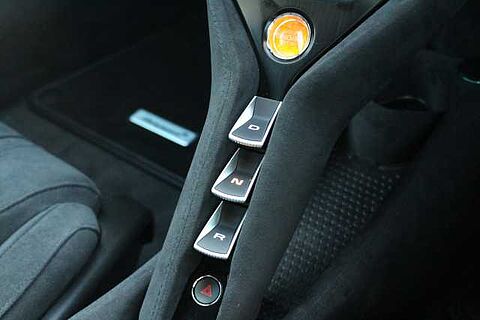 mclaren-vehicle-image