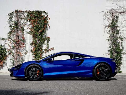 mclaren-vehicle-image