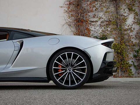 mclaren-vehicle-image