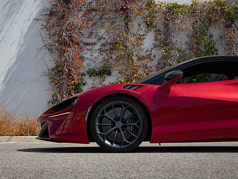 mclaren-vehicle-image