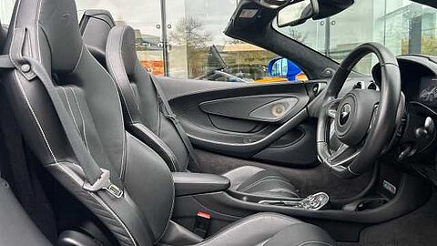 mclaren-vehicle-image