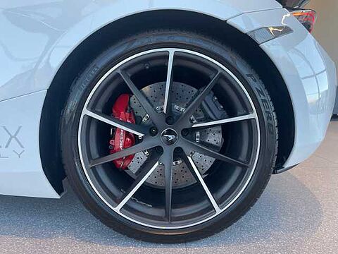 mclaren-vehicle-image