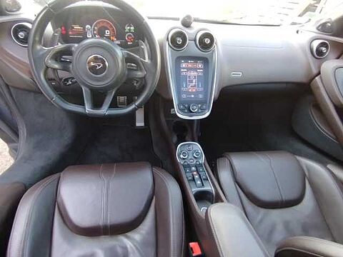 mclaren-vehicle-image