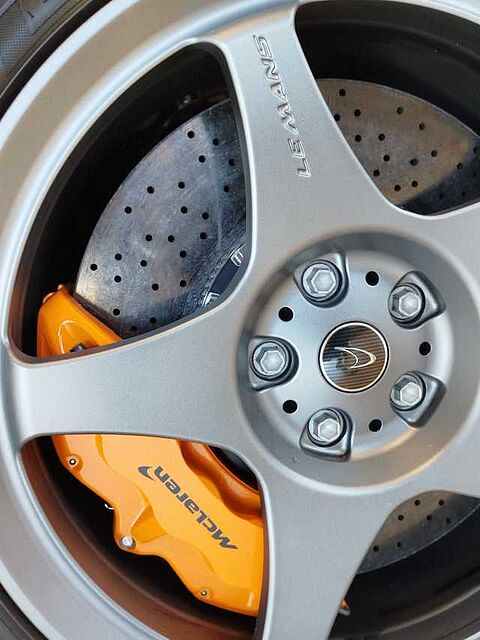 mclaren-vehicle-image